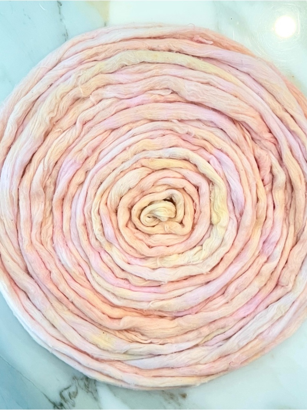 Cotton Sliver Roving in Petal